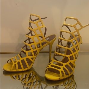 Steve Madden Yellow caged heels